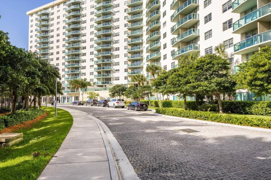 Appartamento Ocean Reserve Sunny Isles 11Th Str-02330 Miami Beach Esterno foto